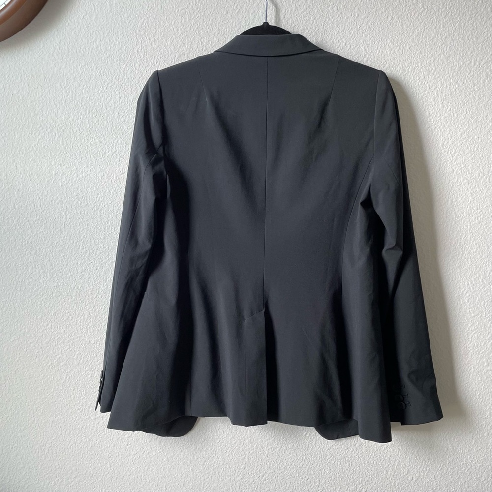 Banana Republic size 2 Black Blazer lightweight - Picture 2 of 7